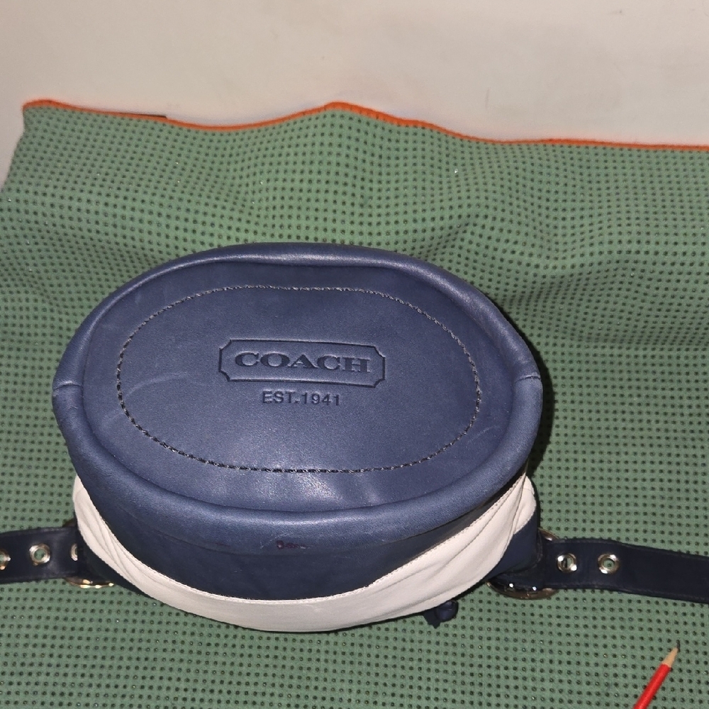 Coach Navy and White Leather Hobo Bag - Picture 9 of 16